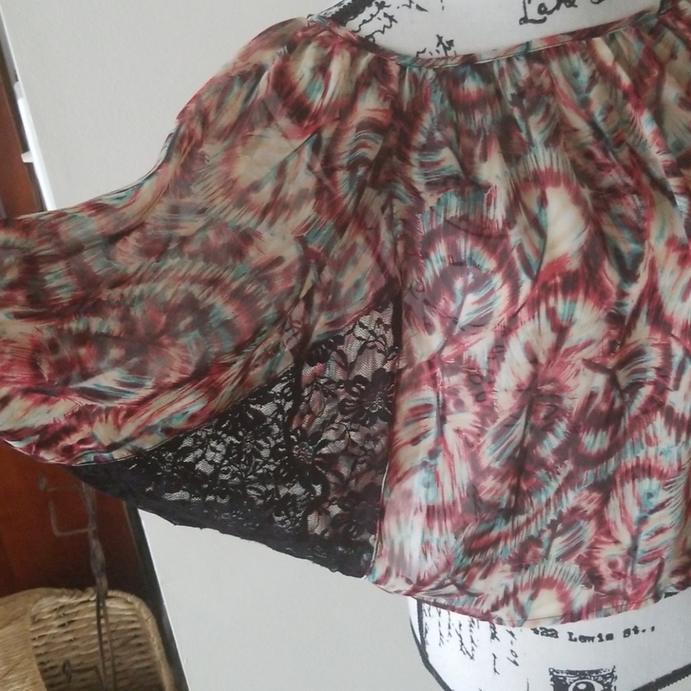 Top - Picture 2 of 2
